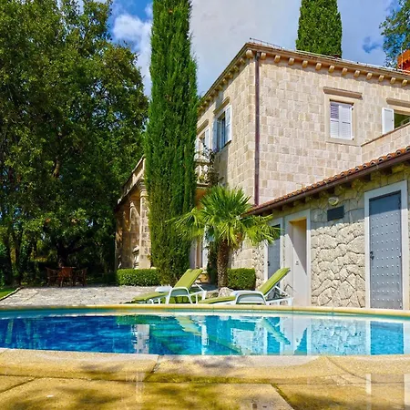 In Near Dubrovnik With Pool Čilipi