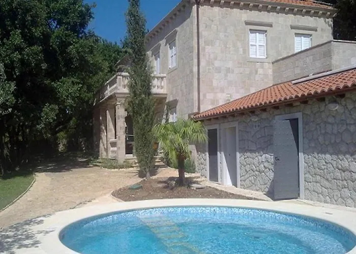 In Near Dubrovnik With Pool Čilipi