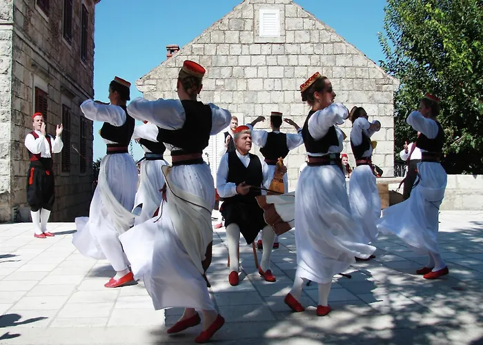 In Near Dubrovnik With Pool فيلة